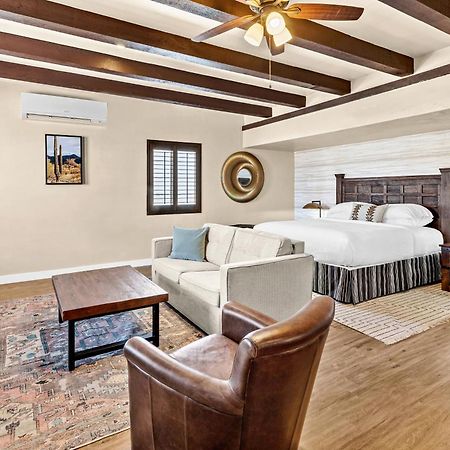 Lodge On The Desert Tucson Bagian luar foto