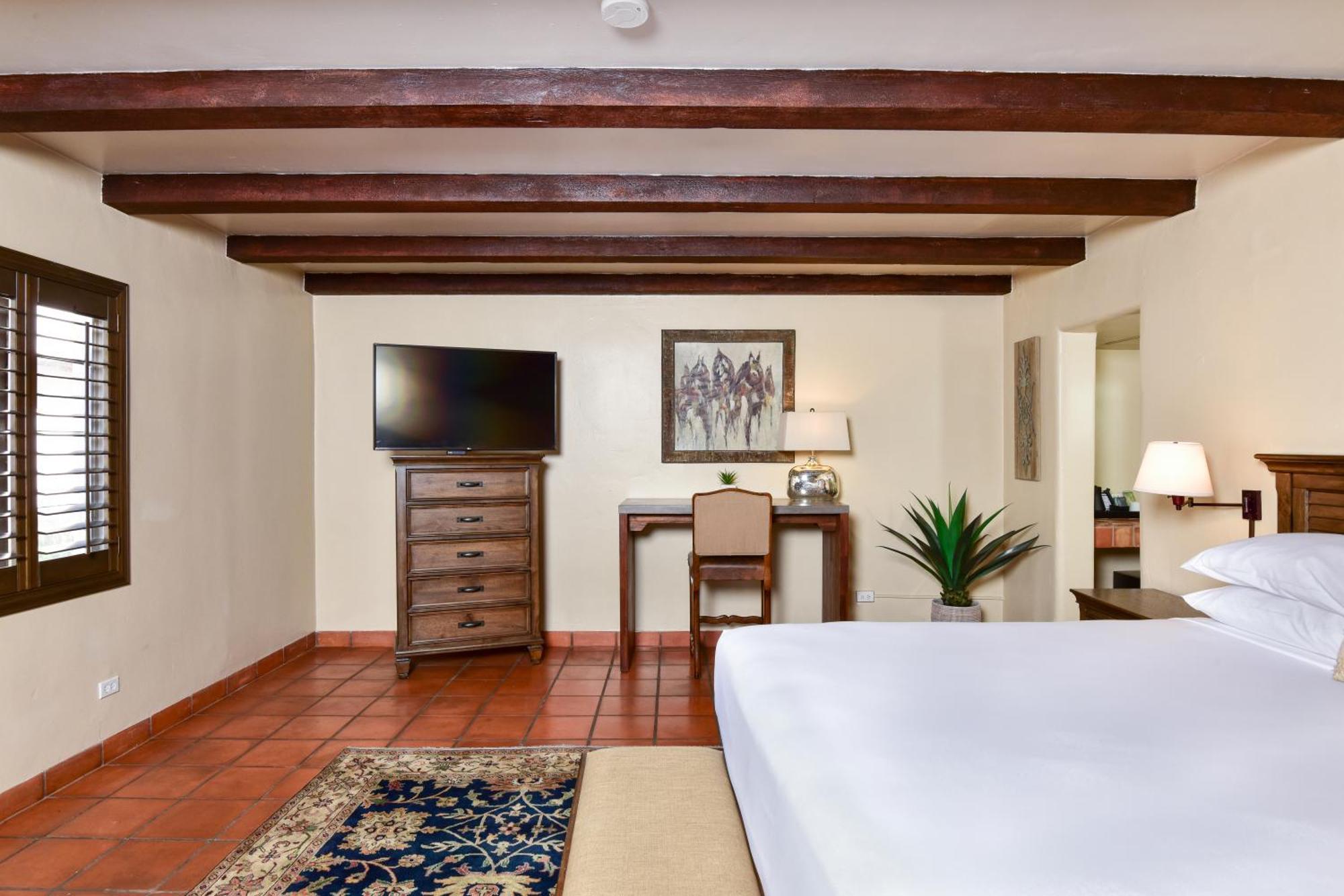 Lodge On The Desert Tucson Bagian luar foto