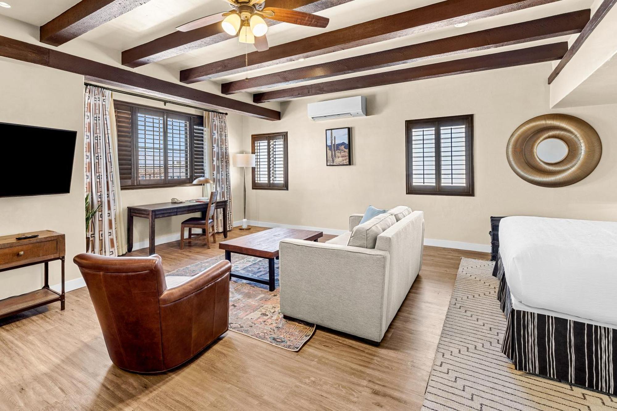 Lodge On The Desert Tucson Bagian luar foto