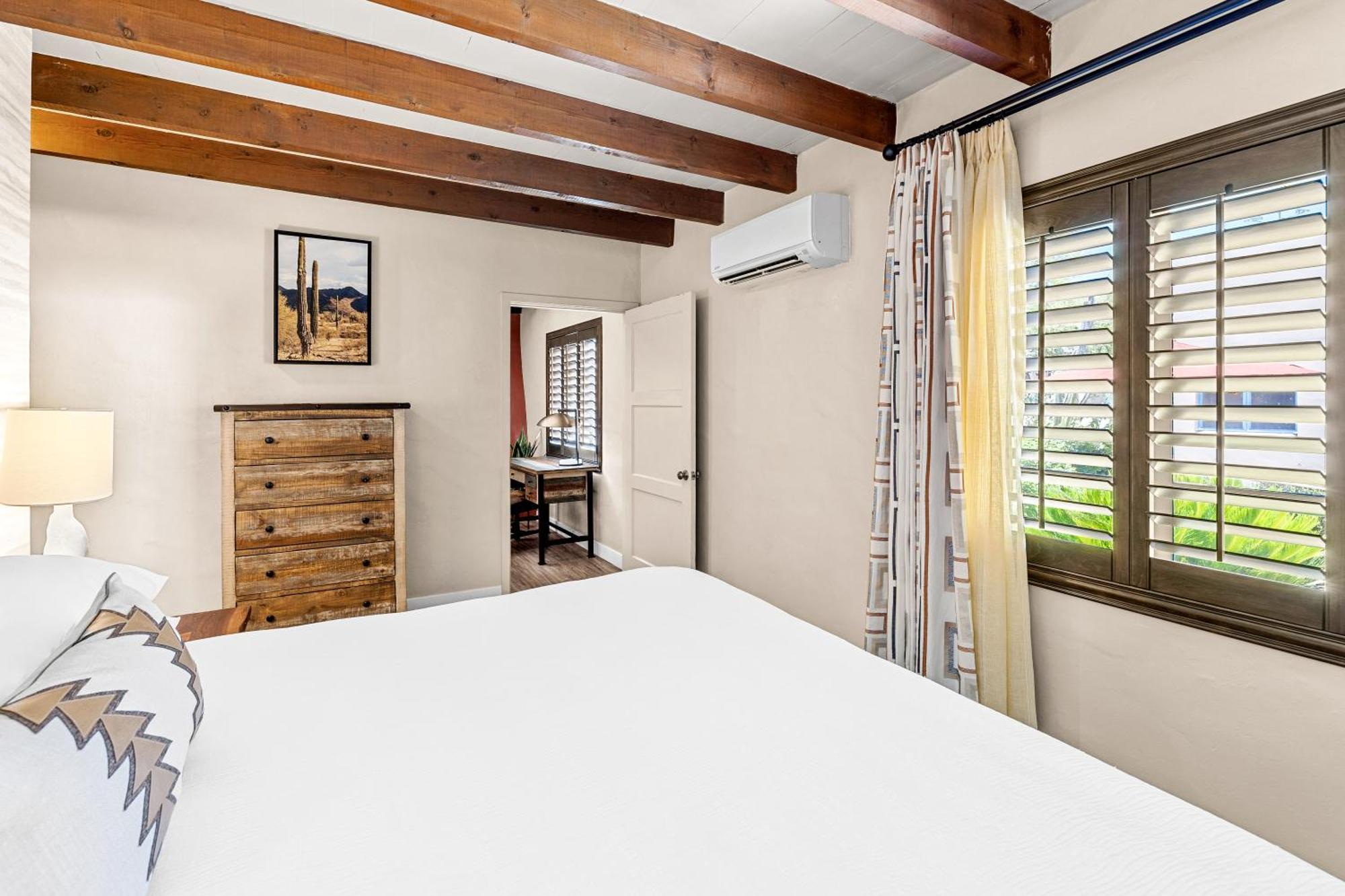 Lodge On The Desert Tucson Bagian luar foto