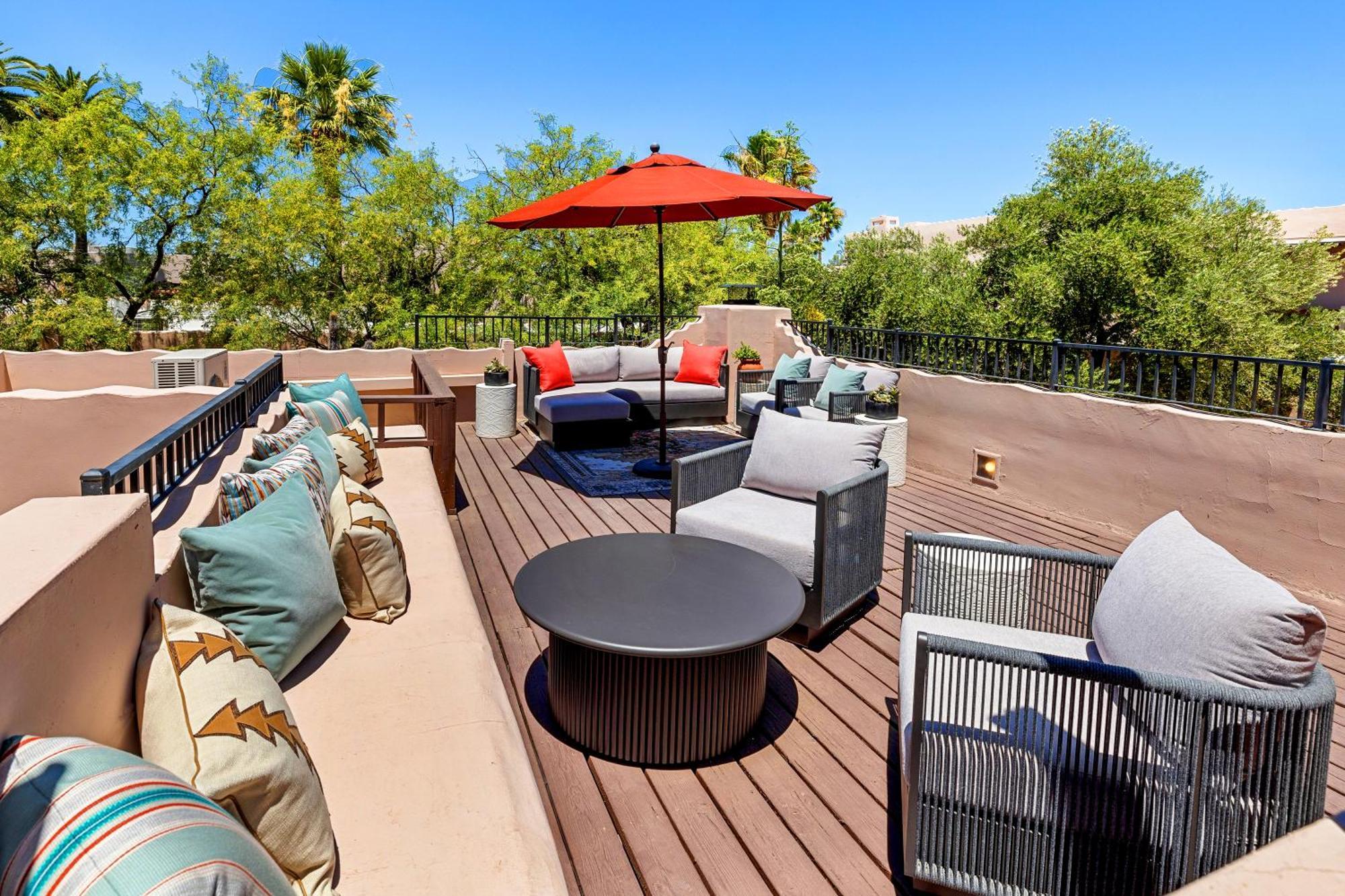 Lodge On The Desert Tucson Bagian luar foto